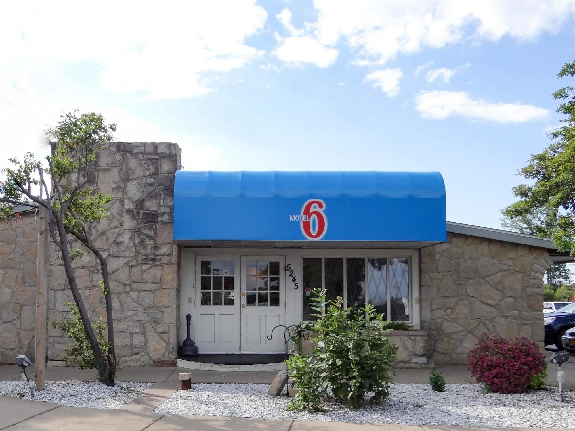 Motel 6-Hamburg, Ny Exterior photo